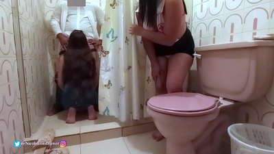 अस्पतालको बाथरूममा नर्सले डाक्टरलाई बिरामी फेला पारे / भाग 1 / निकोल लन्डर / चिक्विकेन्डी